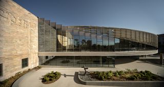 Joslyn Art Museum new building in sunlight