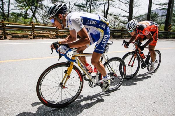 Denys Karnulin (IISD - Lampre Continental) took maximum points at the first KOM.
