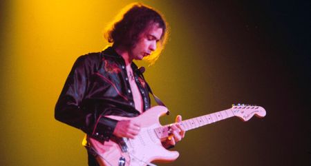Ritchie Blackmore tears his Fender Stratocaster a new one as he performs live with Deep Purple in the early '70s.