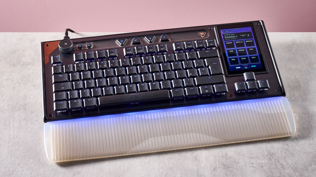 Turtle Beach Command Series KB7 Review: Hall Effect Switches and Touchscreen TKL
