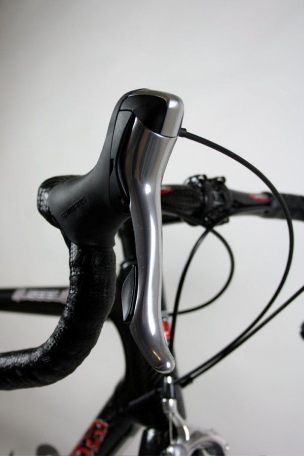 Ultegra Dual Control levers are similar in appearance - and function - to Dura-Ace