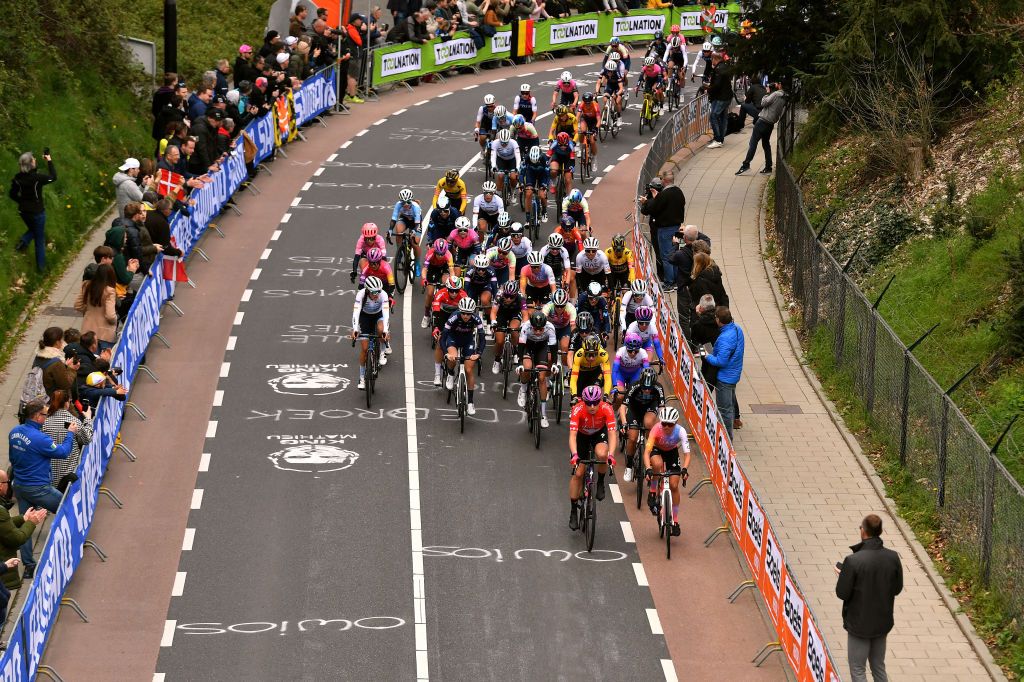 VALKENBURG NETHERLANDS APRIL 10 A general view of the peloton competing during the 8th Amstel Gold Race Ladies Edition 2022 a 1285km one day race from Maastricht to Valkenburg UCIWWT AGR2022 on April 10 2022 in Valkenburg Netherlands Photo by Luc ClaessenGetty Images