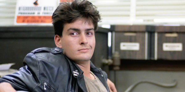 Charlie Sheen Will Reprise This Iconic Movie Role On The Goldbergs ...