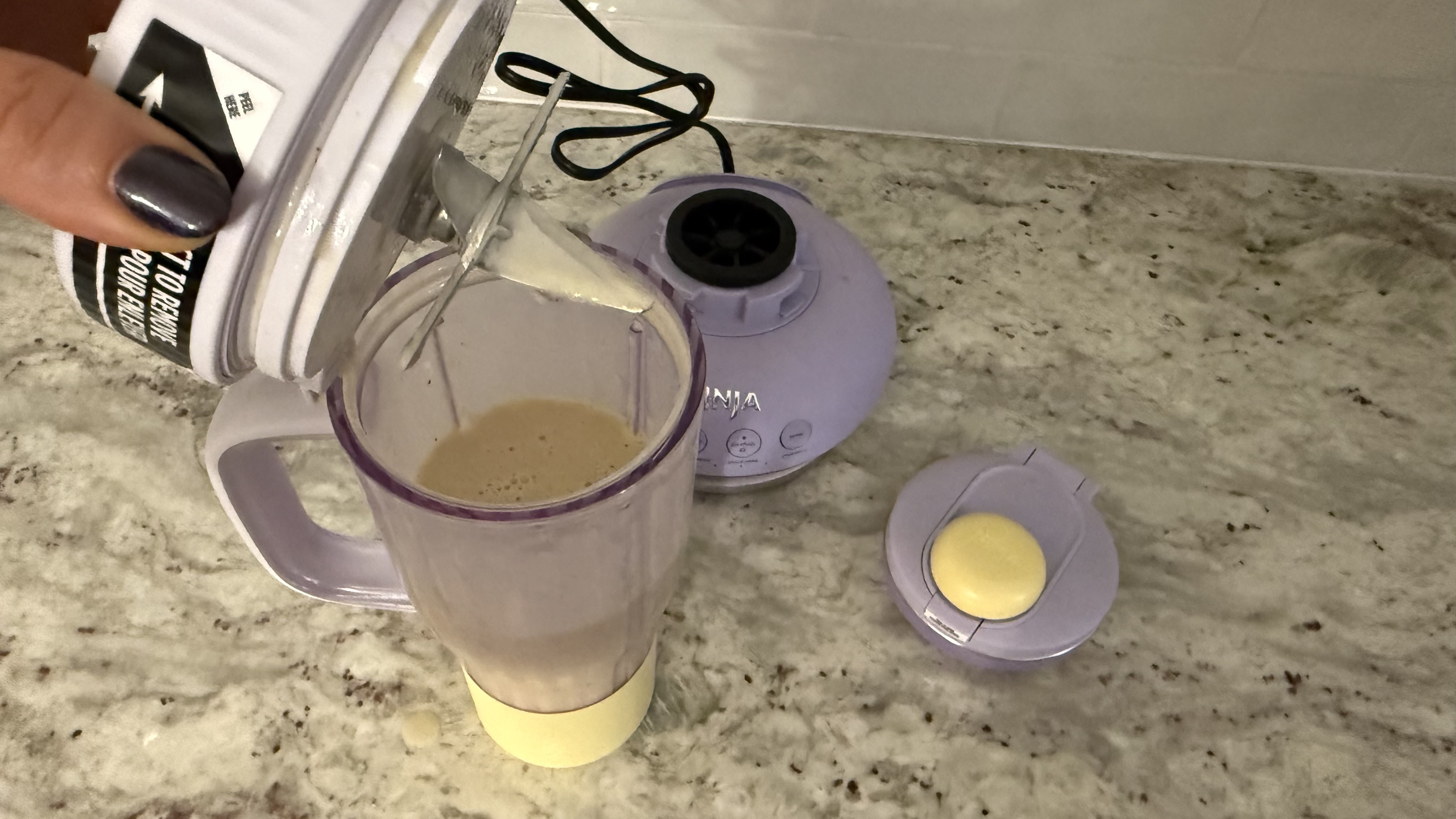 Making a banana smoothie with Ninja BlendBOSS Tumbler Blender