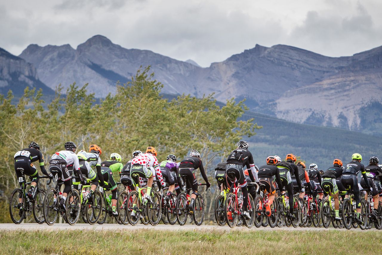 The peloton leaves the mountains of Banff National Park