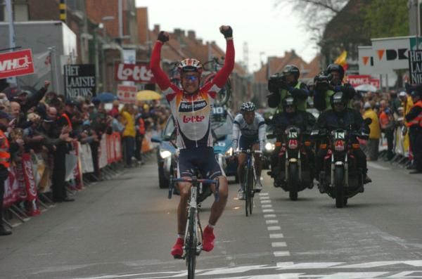 Nico Mattan made use of some handy motorbike drafting to catch Flecha and beat him by two seconds