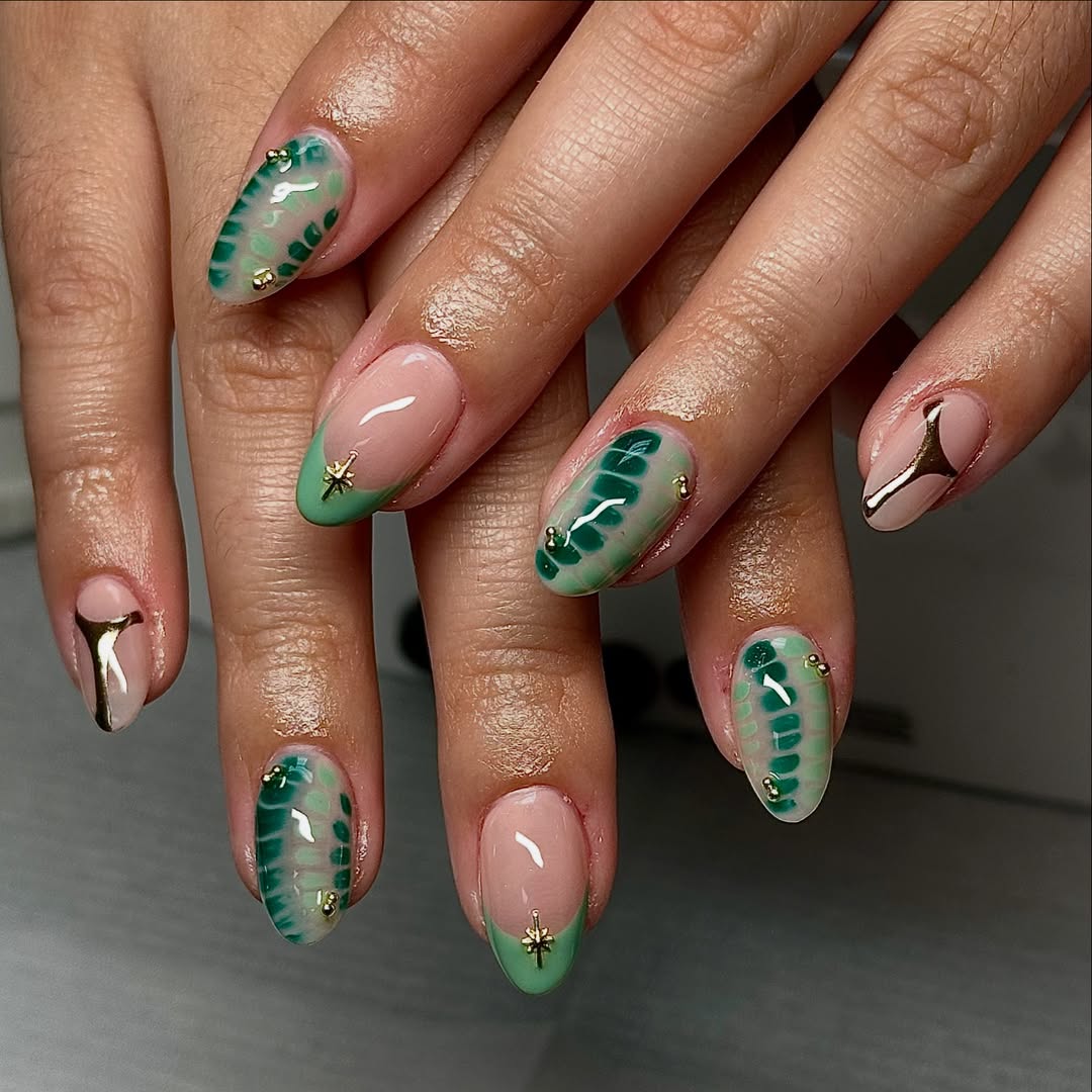 green oval nails