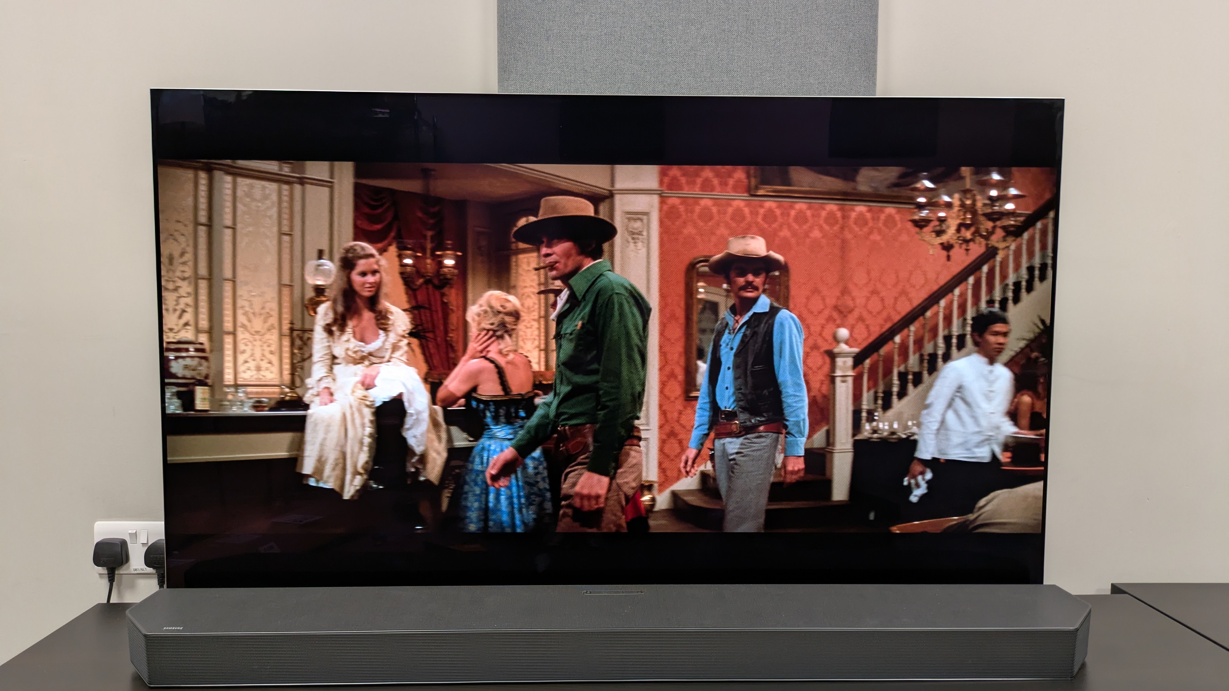 Westworld (1973) 4k Blu-ray on LG G5 showing Peter and John in the bar of a brothel 