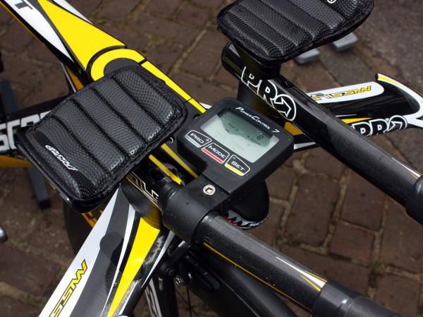 Marco Pinotti's SRM PowerControl 7 computer is mounted at an awkward right angle.