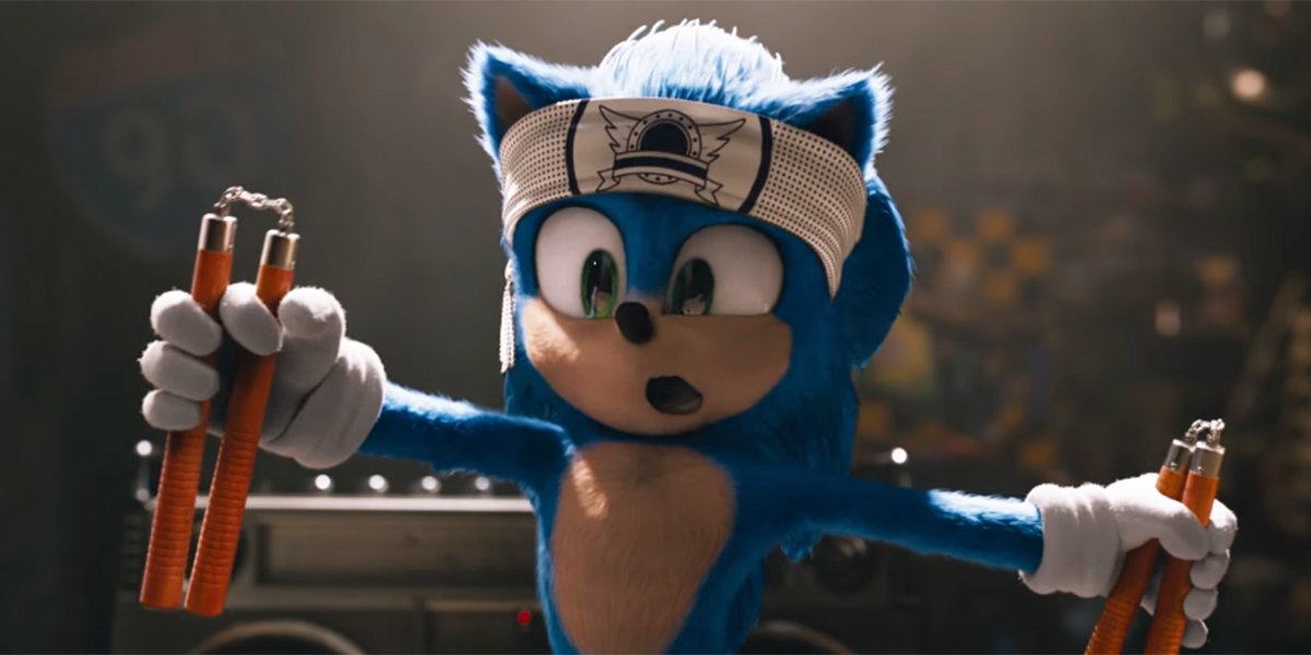 Sonic playing with nunchucks