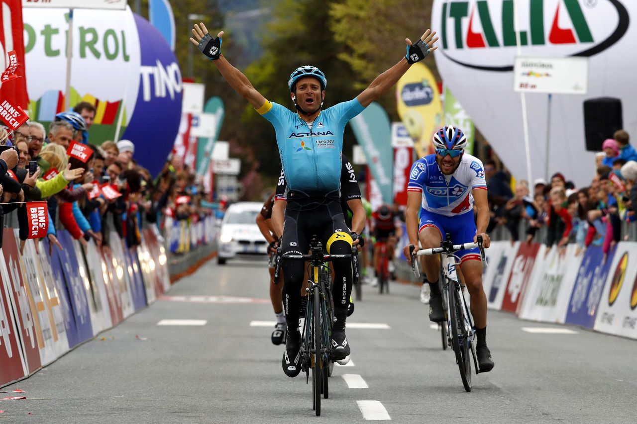 Michele Scarponi claims the opening stage of the Tour of the Alps.