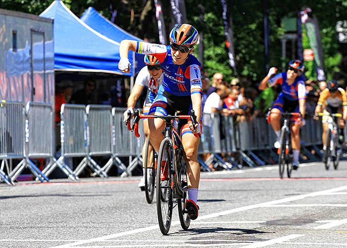 Samantha Schneider (Iscorp Pro Cycling) takes the win! Congrats to Iscorp Pro Cycling Team as they sweep the top spots. Second place:Yussely Mendivil Soto, Third place: Caroline Baur