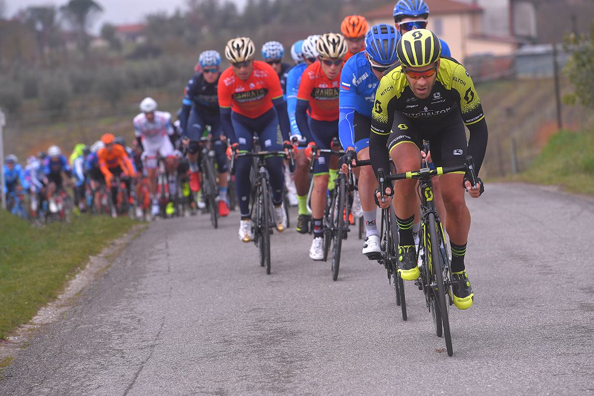 Svein Tuft leads the chase