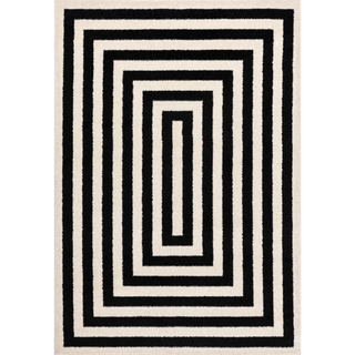 Geometric rug from Wayfair.