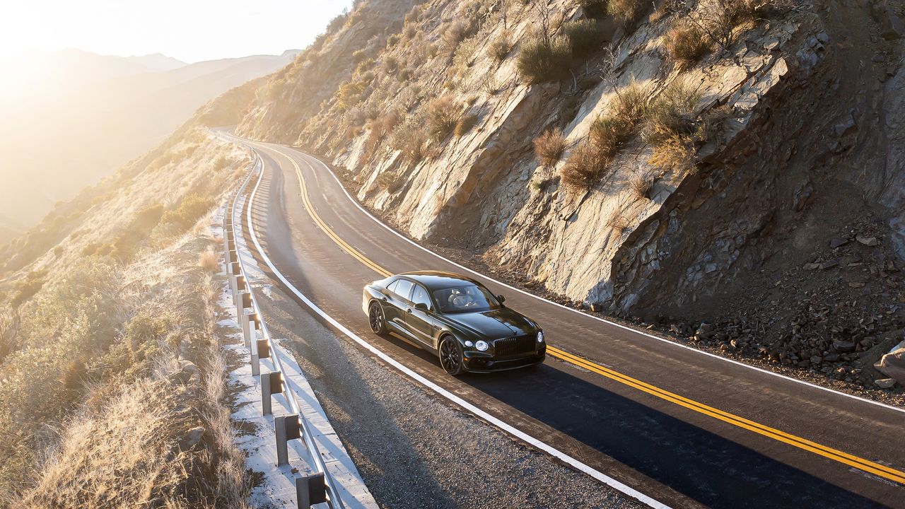 Bentley Flying Spur Hybrid