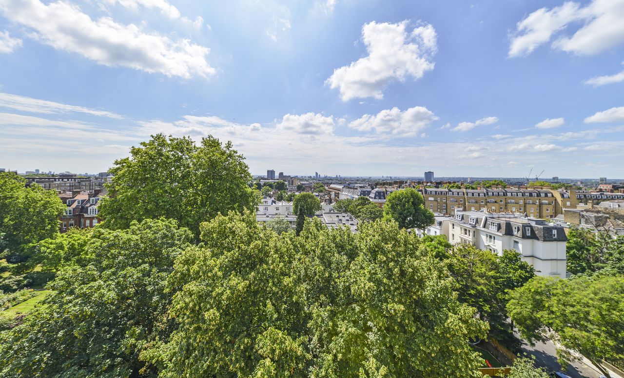 Images of the penthouse and garden at Campden House