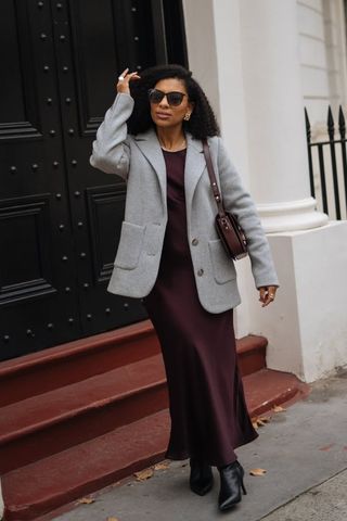 @eleanorbarkes petite classic outfit inspiration