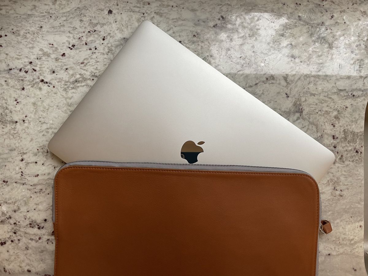 Harber London Slim Leather Folio Laptop Case Lifestyle