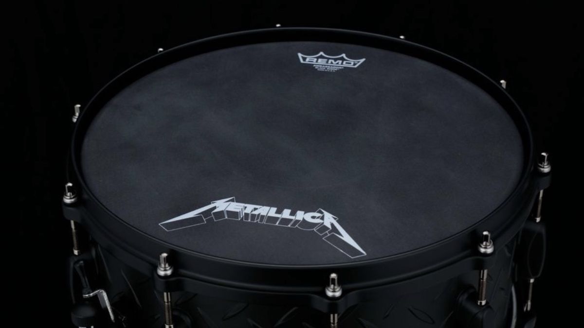 Tama Ltd Edition Lars Ulrich Black Album Signature Snare