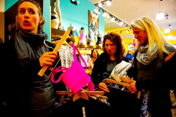 The team visited a Lululemon store