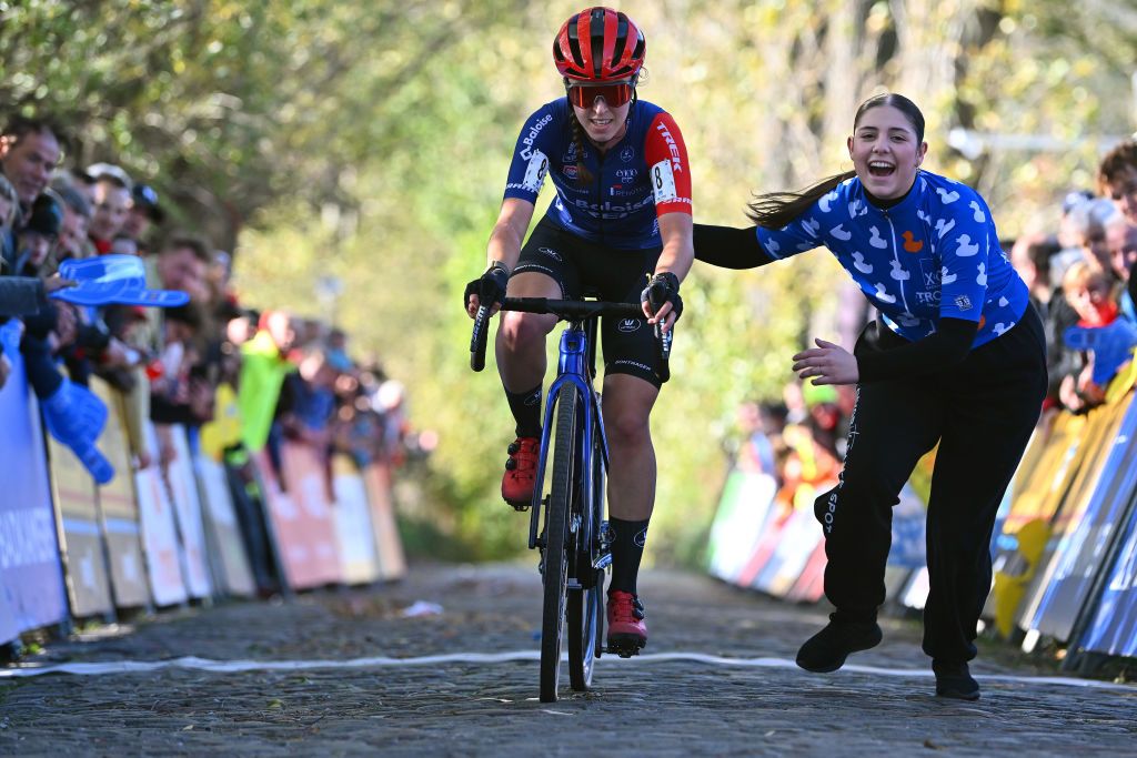 MAARKEDAL BELGIUM NOVEMBER 01 Shirin Van Anrooij of The Netherlands and Team Baloise Trek crosses the finish line during the 33rd Trofee Oudenaarde Koppenbergcross 2022 Womens Elite on November 01 2022 in Maarkedal Belgium Photo by Luc ClaessenGetty Images