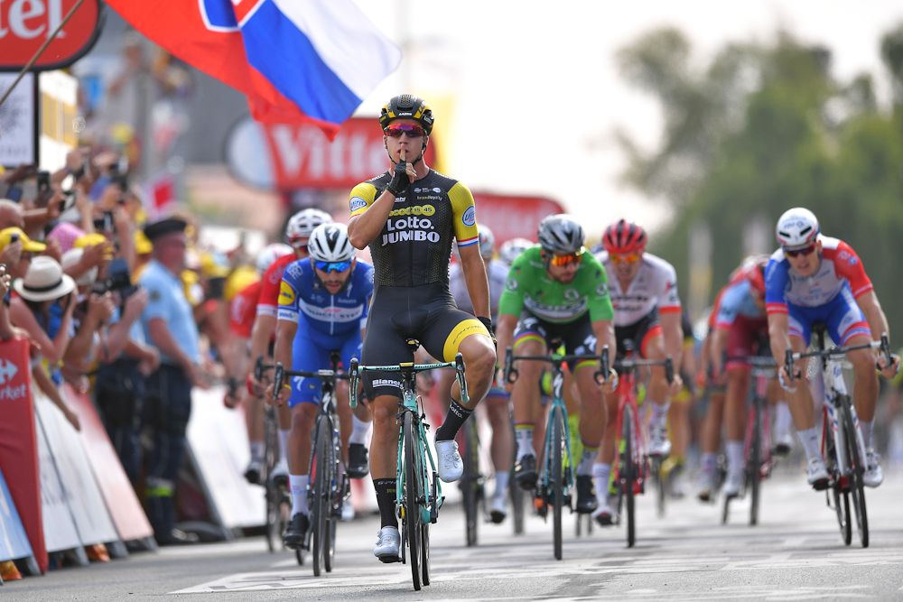 Dylan Groenewegen wins stage 7 at the Tour de France