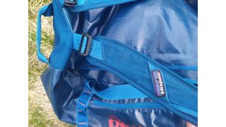 Detachable straps on the Patagonia Black Hole Duffel