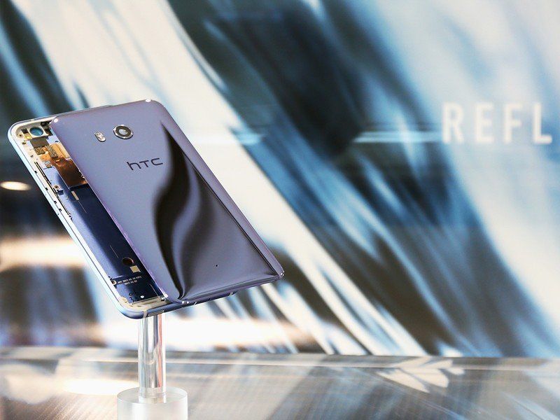 HTC design studio