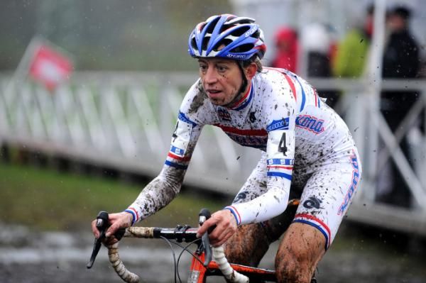 Helen Wyman (Kona) revelled in the rainy, muddy conditions.