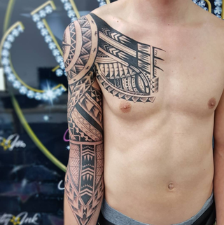 Subtle shading tribal tattoo