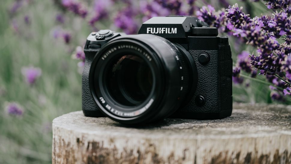 Fujifilm X-H2 tears up APS-C camera rule-book with world-beating 40MP
