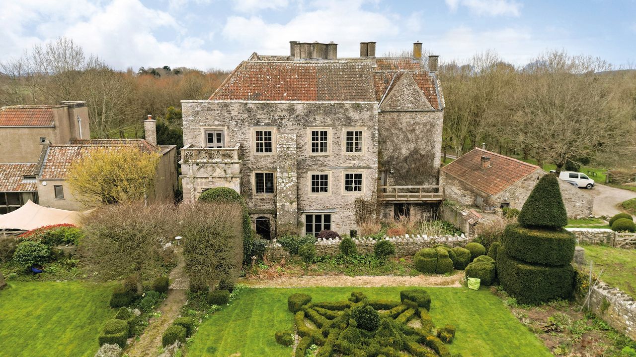 Chelvey Court, Backwell, Bristol
