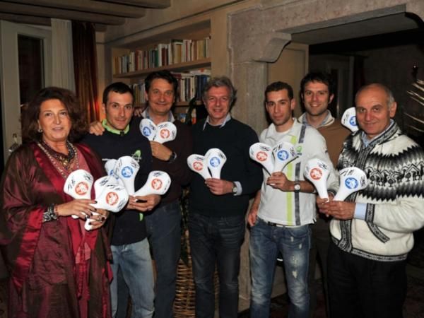 Fizik owner Barbara Bigolin (l) with Basso, Nibali and co.