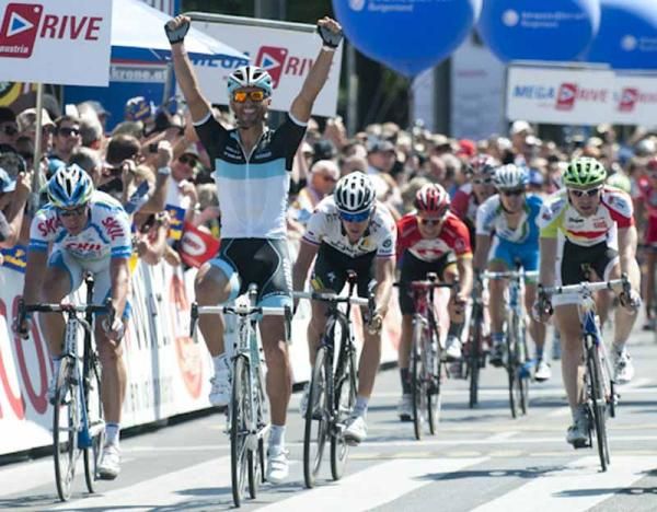Daniele Bennati (Leopard Trek) claims the final stage win