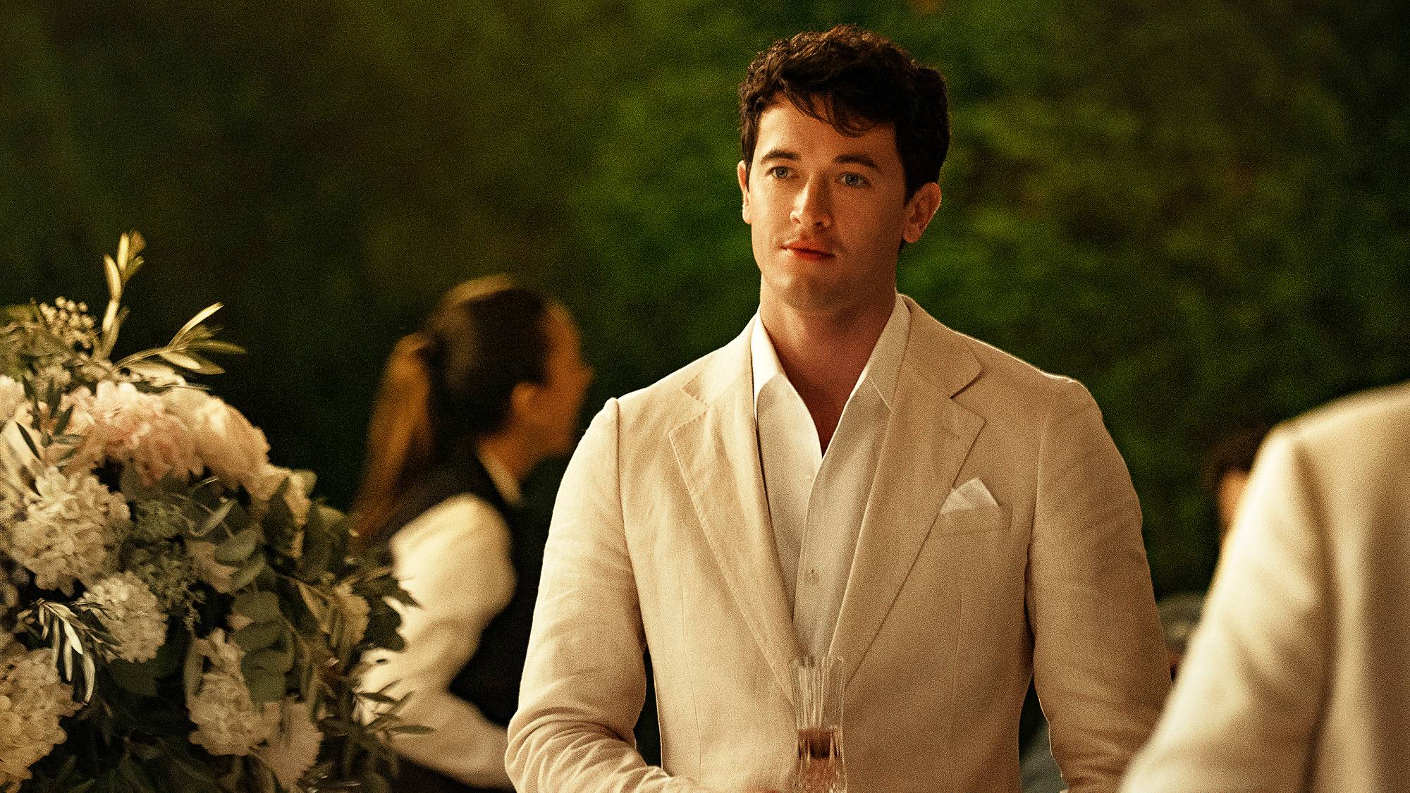 Tom Blyth as Alex in "People We Meet on Vacation" on Netflix