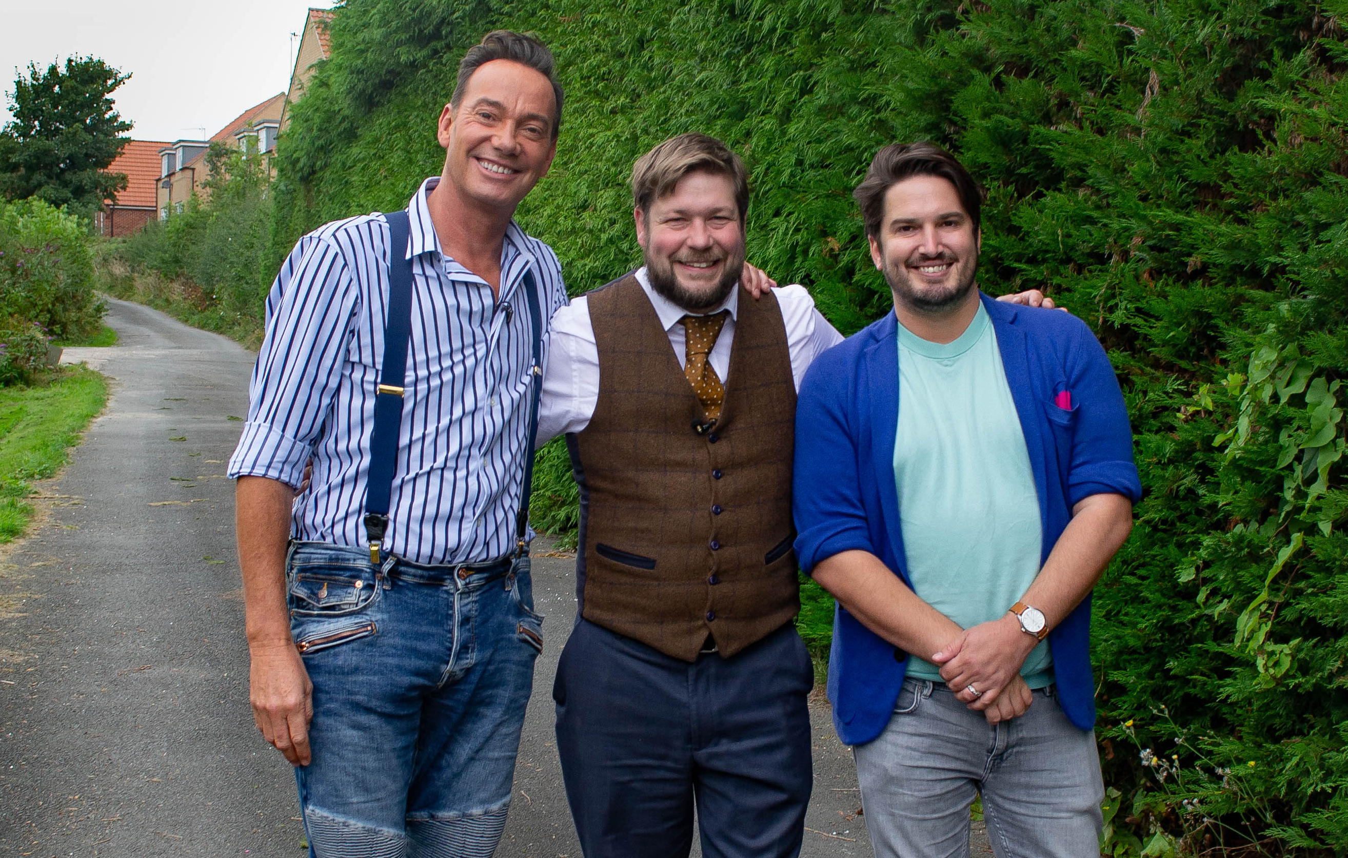 TV tonight Craig and partner Jonathan with Angus (centre)