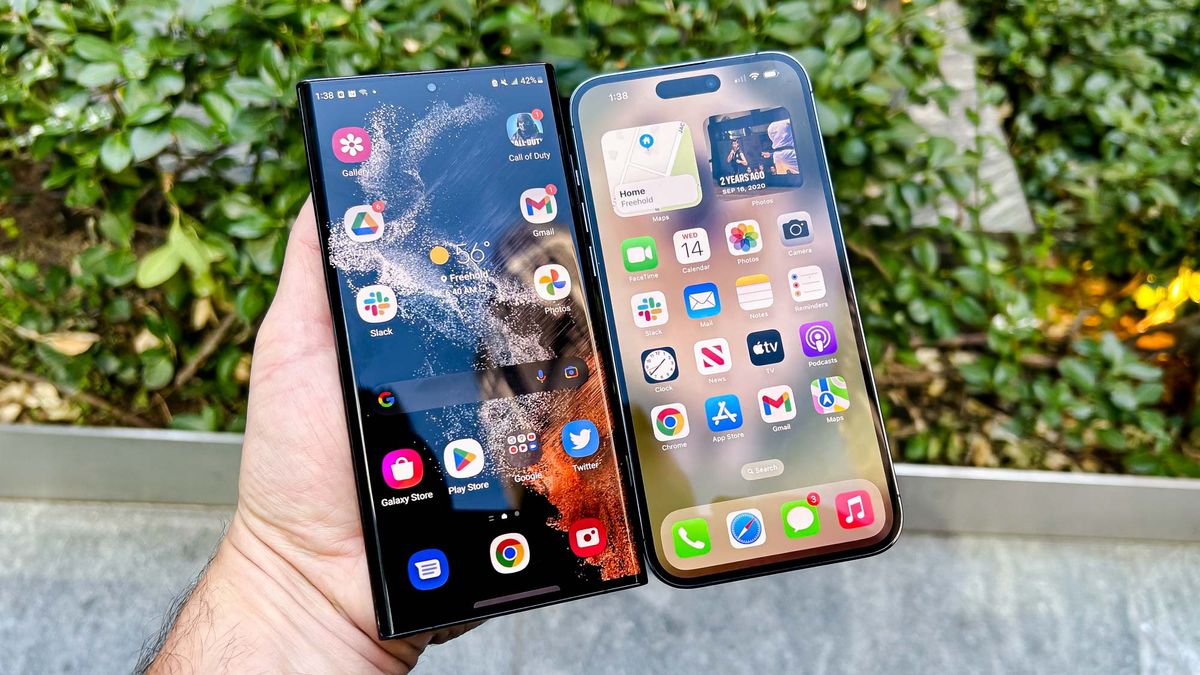 iPhone 14 Pro Max vs Samsung Galaxy S22 Ultra: Which flagship phone wins?
