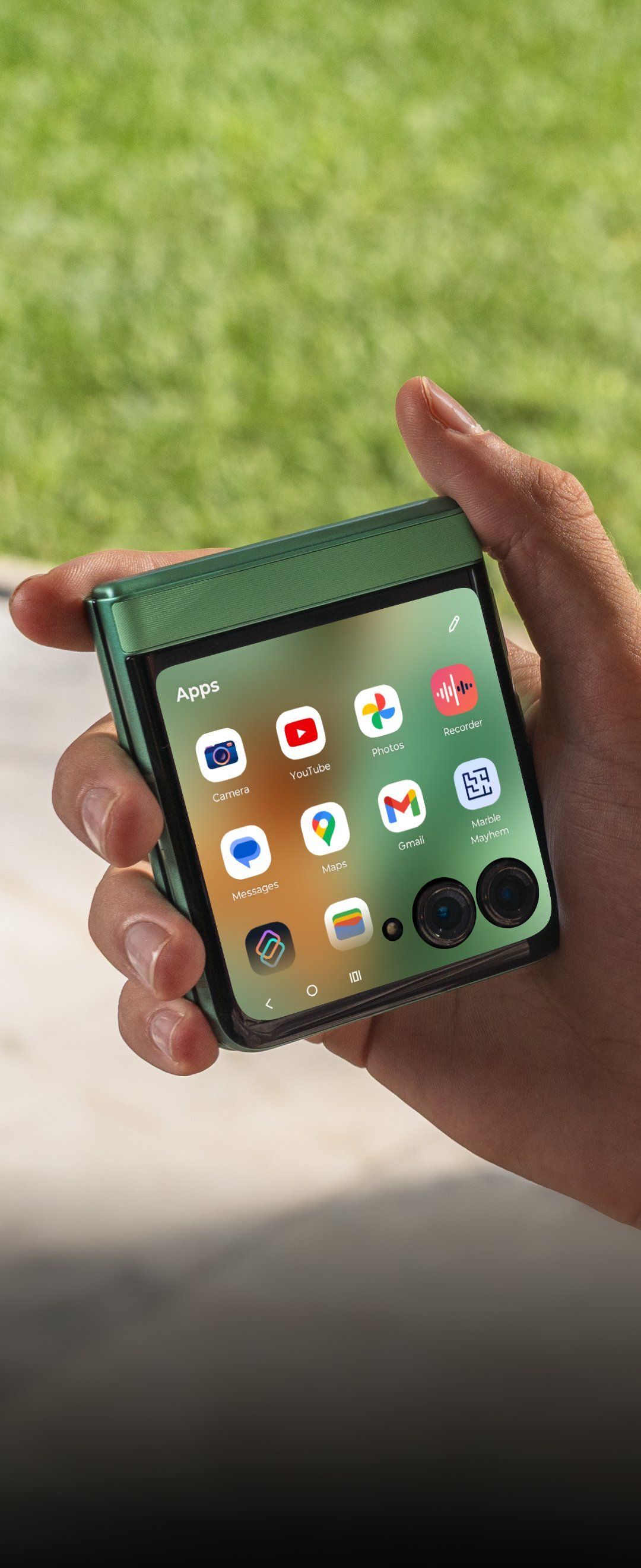The leaked Motorola Razr 2025 promotional materials.