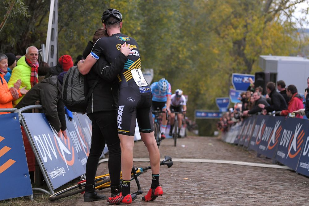 Toon Aerts celebrates his win at Koppenbergcross