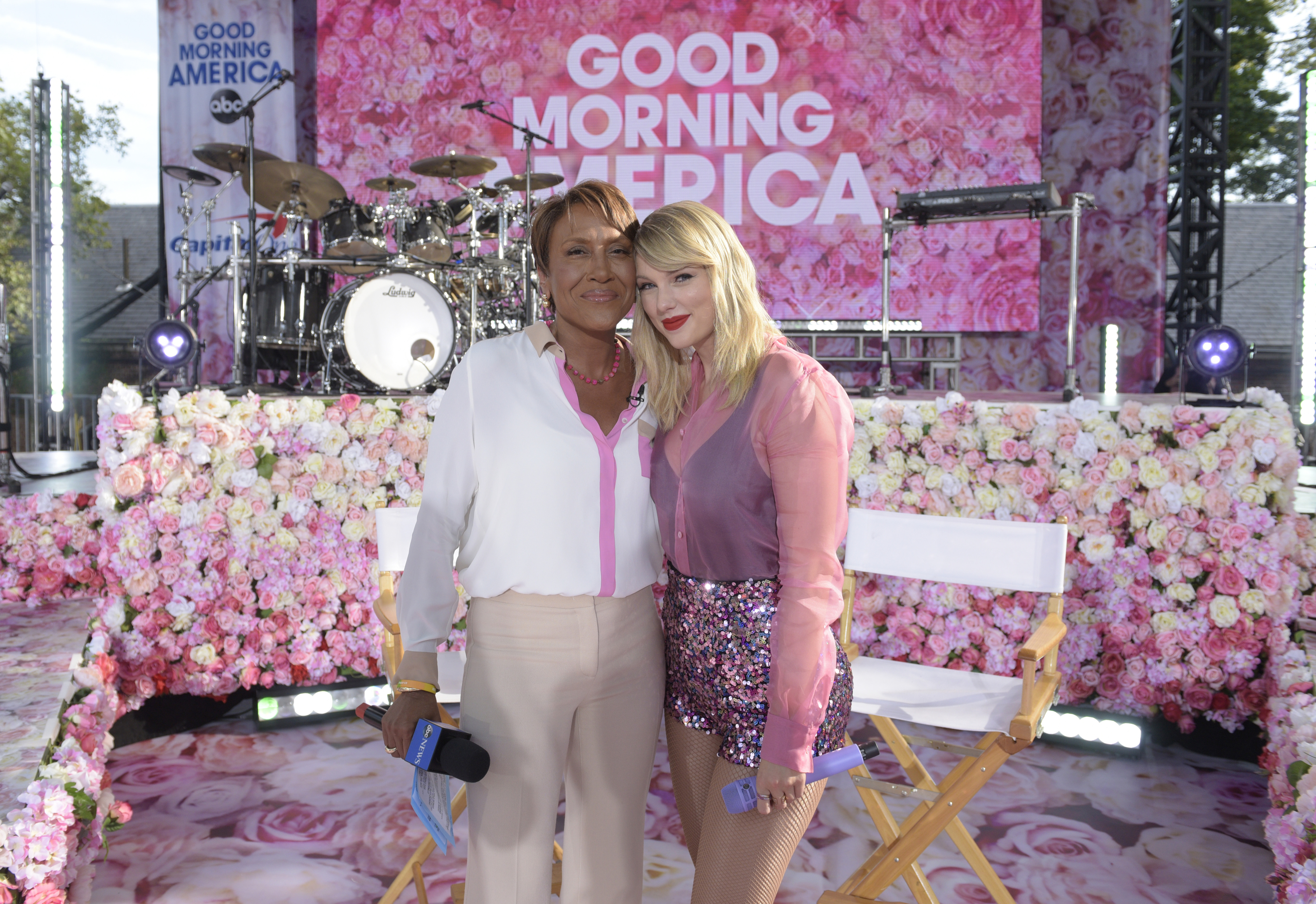Taylor Swift and Robin Roberts on Good Morning America for a performance
