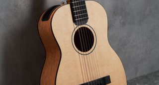 Furch LJ 10-SM travel guitar