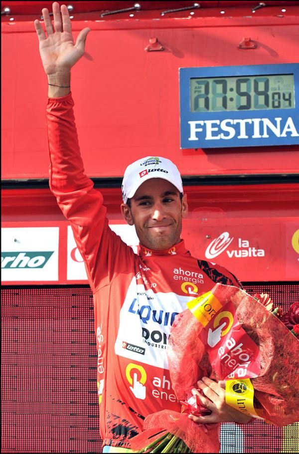 Vincenzo Nibali, back in the red jersey after the time trial.