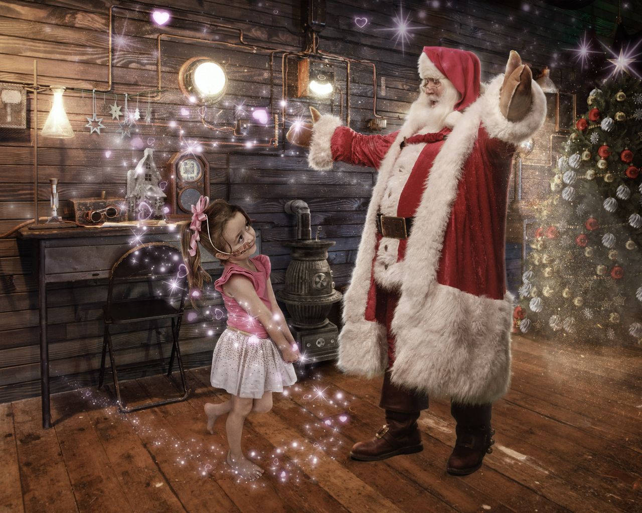 Santa Photoshoots with sick children in hospital