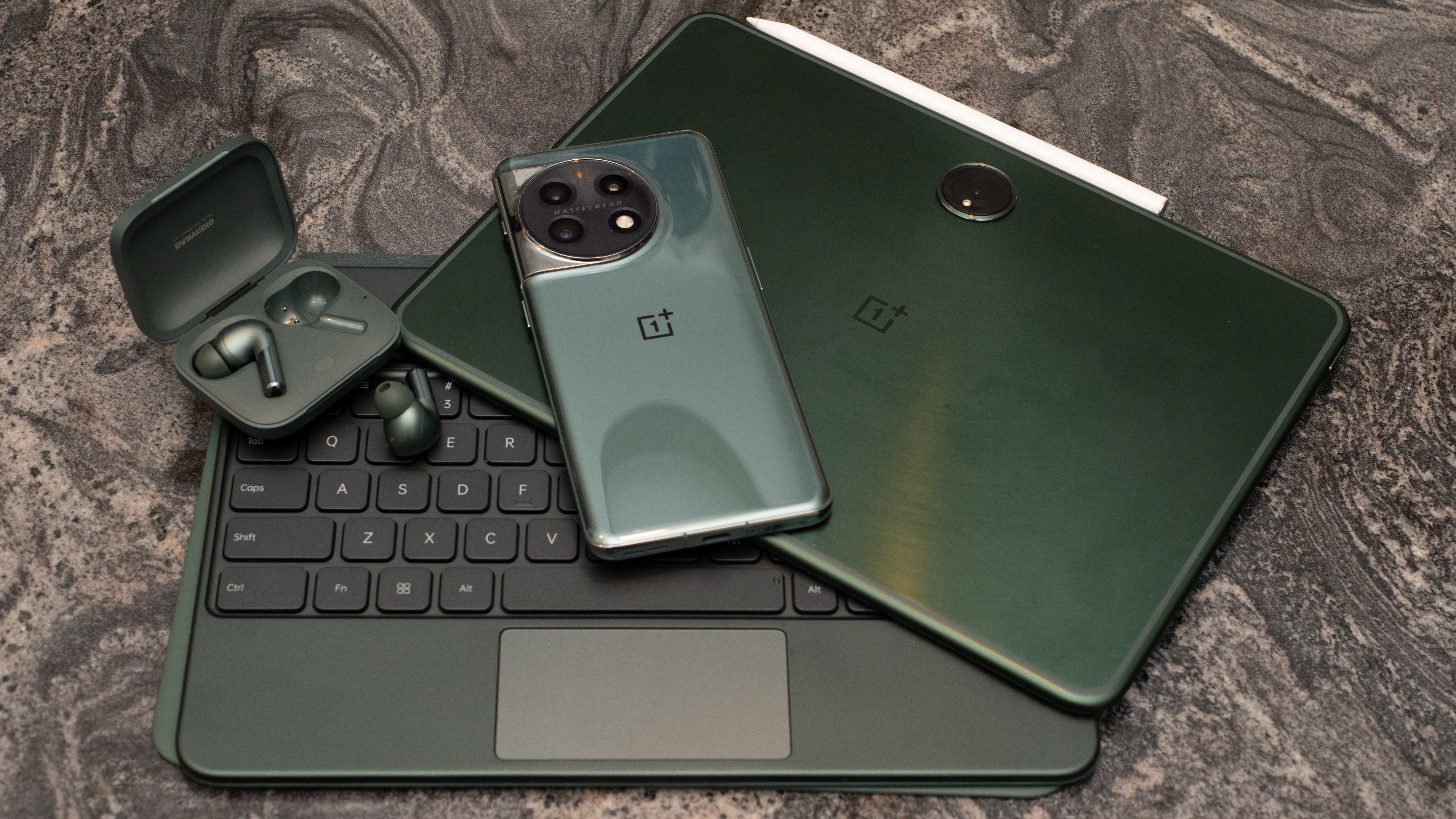 OnePlus Pad, OnePlus 11, and OnePlus Buds Pro 2 all in green