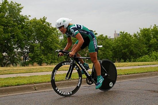 Alexis Rhodes en route to a sixth-place finish.