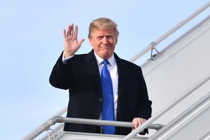 Trump arrives at Davos