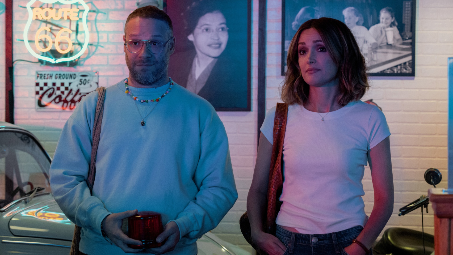 Seth Rogen und Rose Byrne in platonischer Sprache