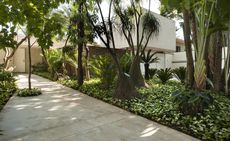 The Castor Delgado Perez Residence in São Paulo’s Jardim Europa