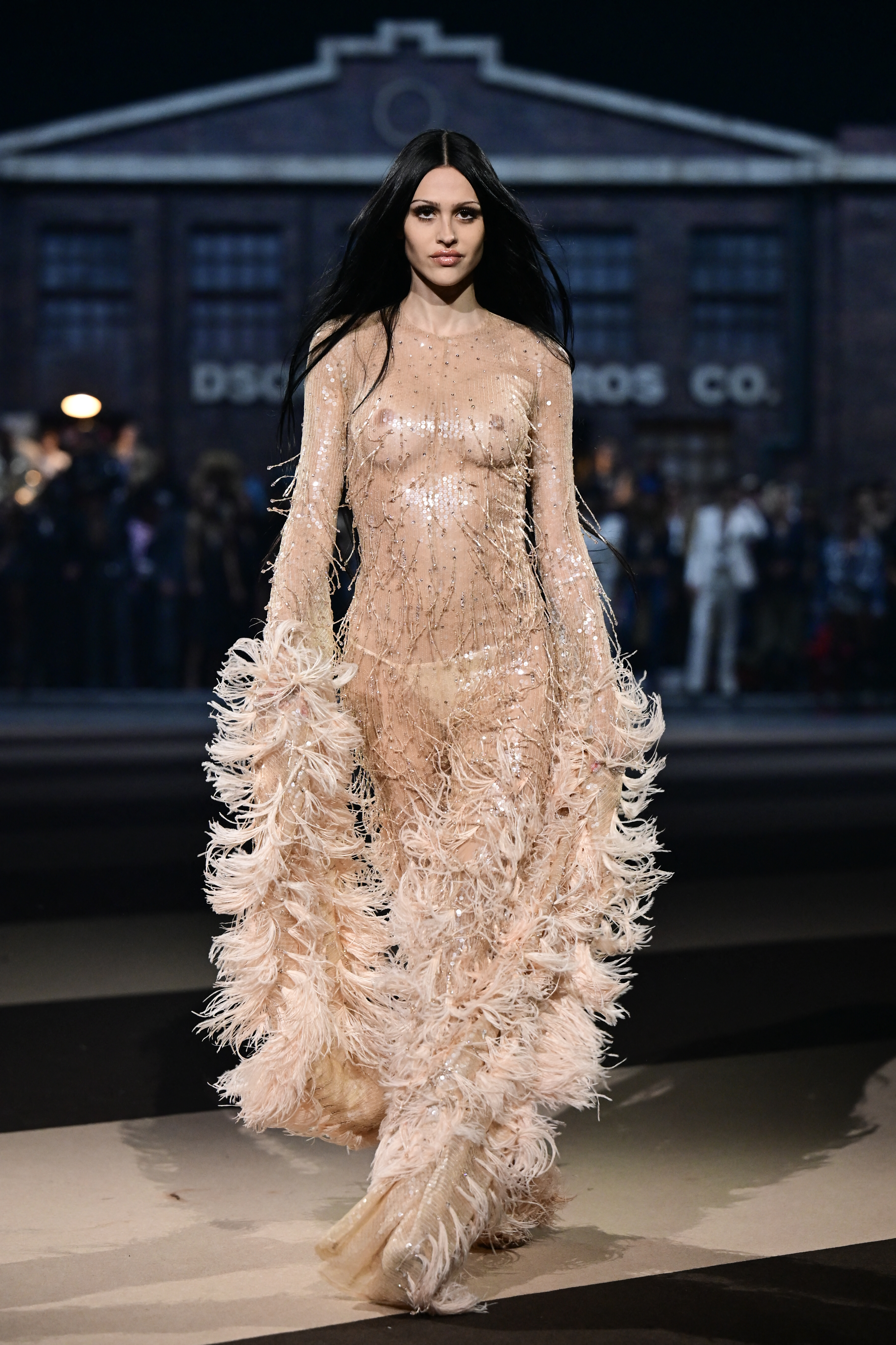 Amelia Gray walks in Dsquared2's Womenswear Ready-to-wear Fall-Winter 2025/2026 show as part of the Milan Fashion Week.