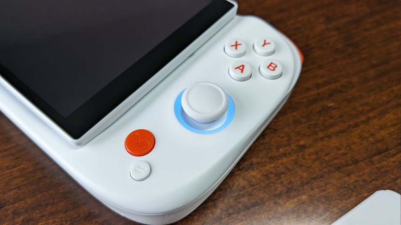 AYANEO Slide right side controls.